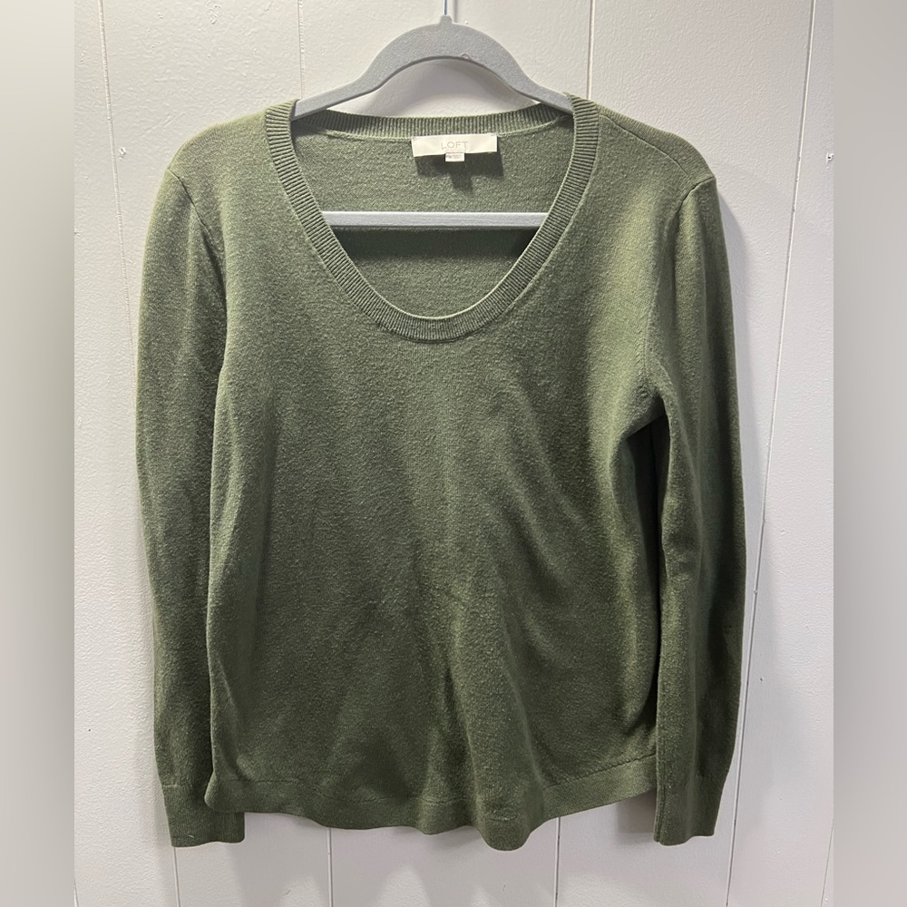 Loft Crewneck Sweater|Size M|Green - Picture 1 of 6
